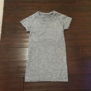 Lululemon small running yoga shirt
